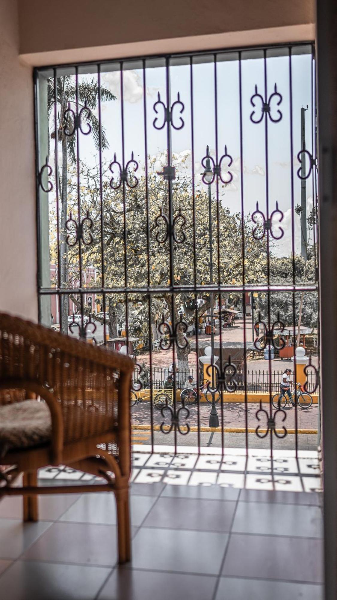 Hotel Maria De La Luz Вальядолид Экстерьер фото