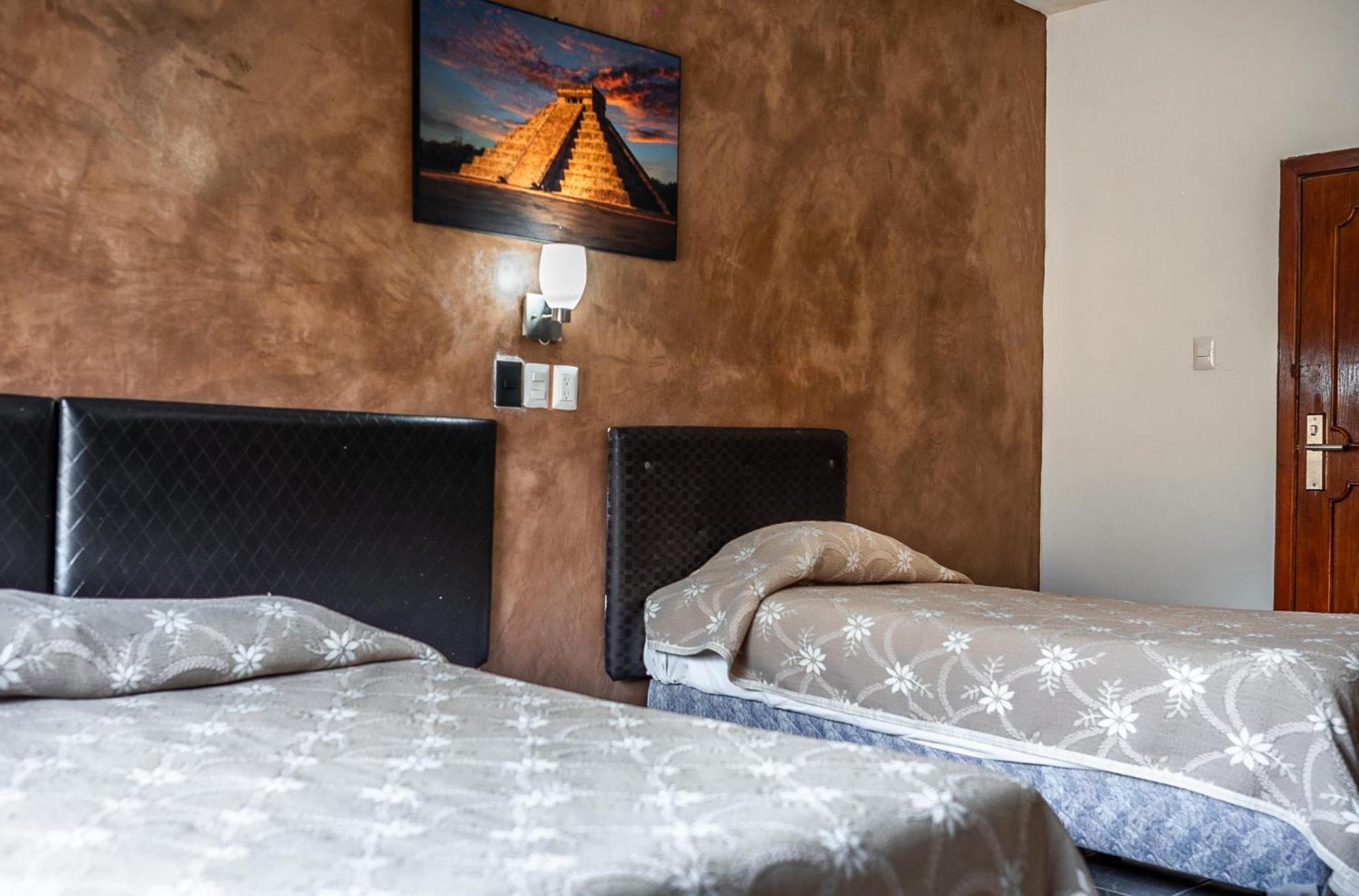 Hotel Maria De La Luz Вальядолид Экстерьер фото