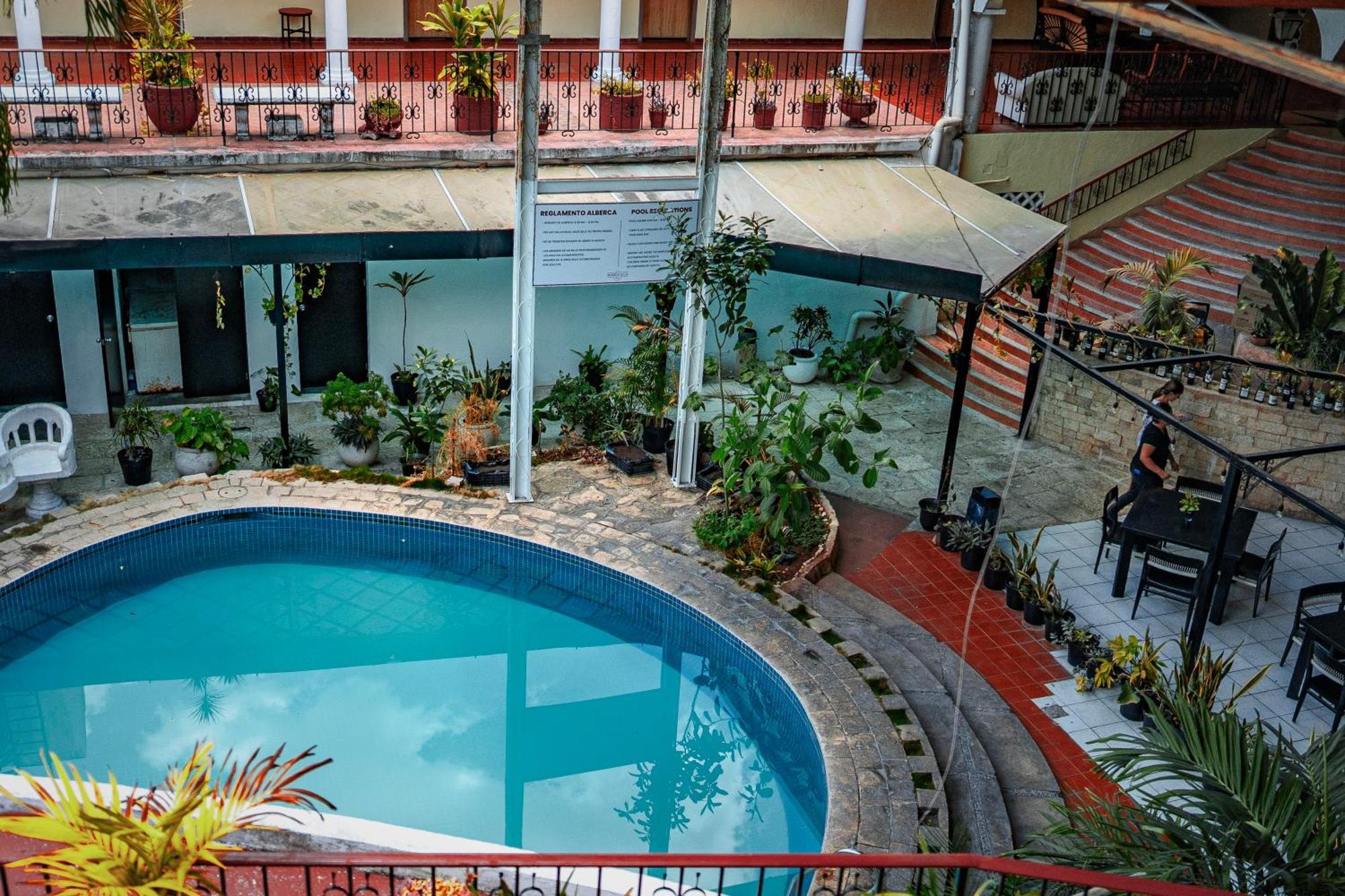 Hotel Maria De La Luz Вальядолид Экстерьер фото