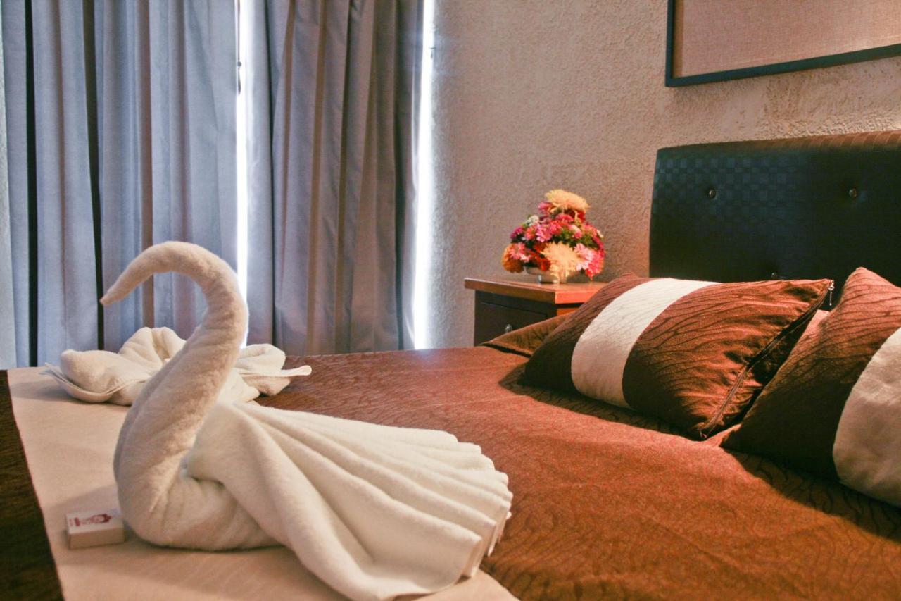 Hotel Maria De La Luz Вальядолид Экстерьер фото